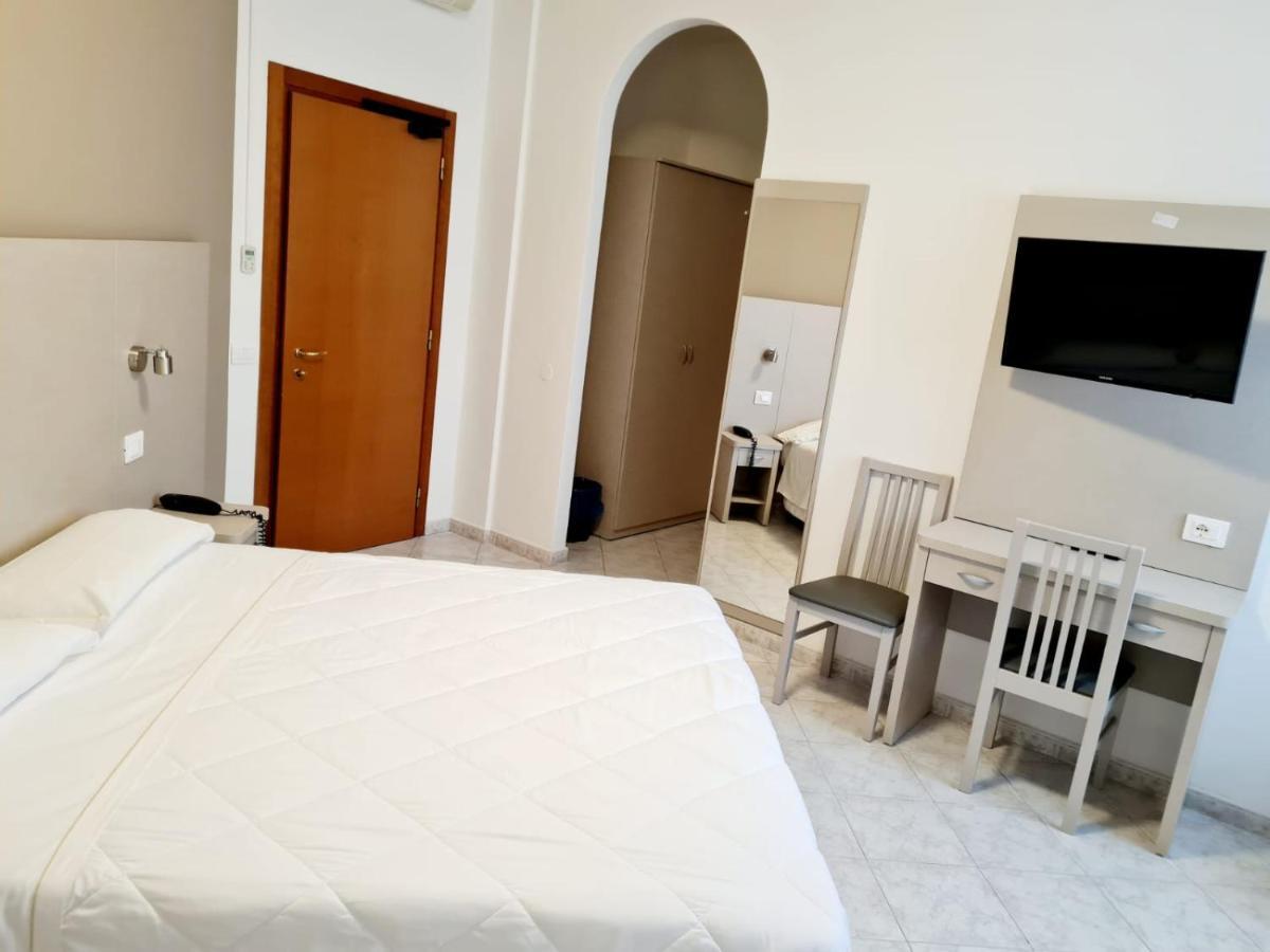 Hotel San Marco Pesaro Eksteriør bilde