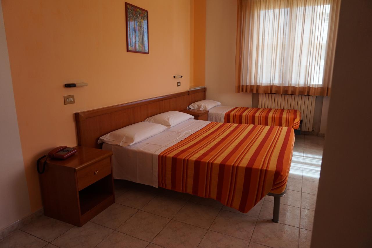 Hotel San Marco Pesaro Eksteriør bilde